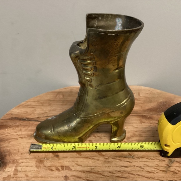 🟡 Vintage Solid Brass Boot Planter / Shelf Decor Piece - Patina - Rustic - Picture 8 of 11